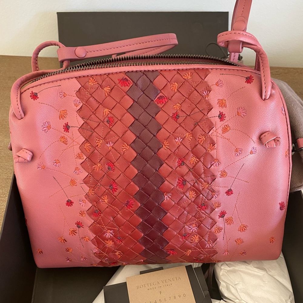 LIKE NEW Bottega Veneta Nodini Limited Edit Dusty Pink Intrecciato Crossbody B… - Picture 4 of 8